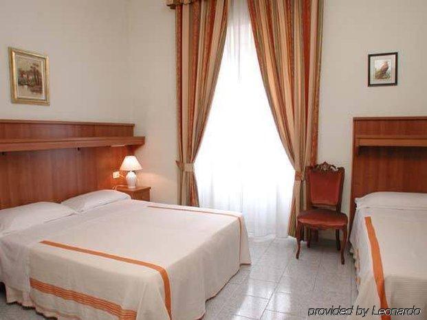 Altavilla Hotel 2*